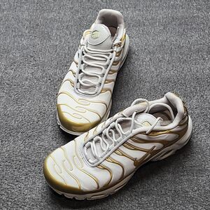 Nike Air Max Plus Shoes Mens Size 9.5 TN Tuned Air 605112-054 Sneakers